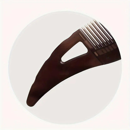 Cleaning dirt from comb teeth after use